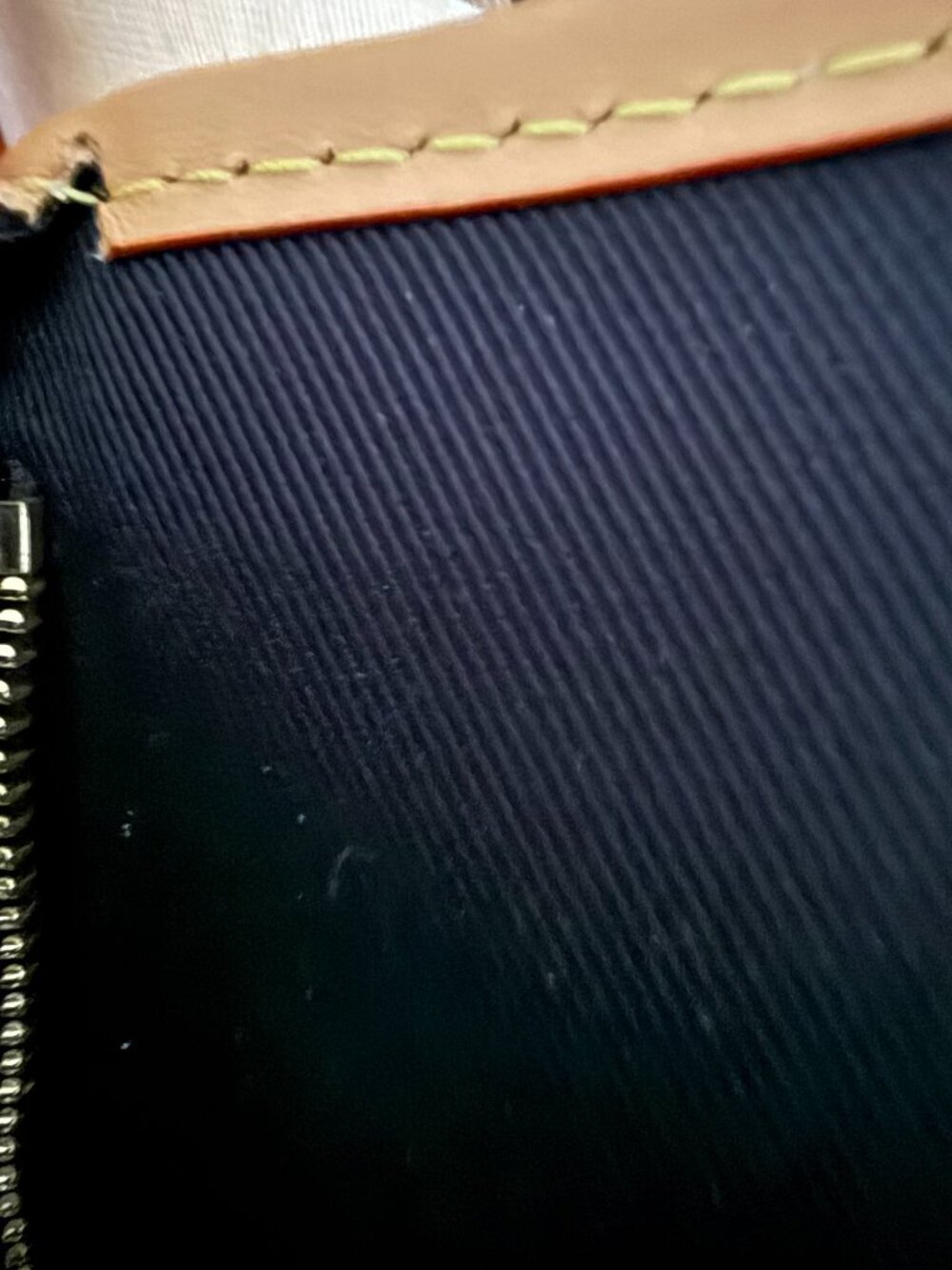 STUNNING Shoulder Bag with Real Leather! Brand New! Tiny Interior Defect! AS-IS! - Picture 5 of 8